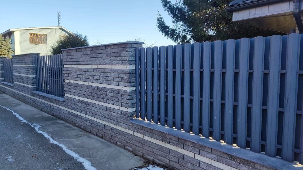 забор из штакетника RAL7024/7024 Серый графит двусторонний фото2 в Кургане