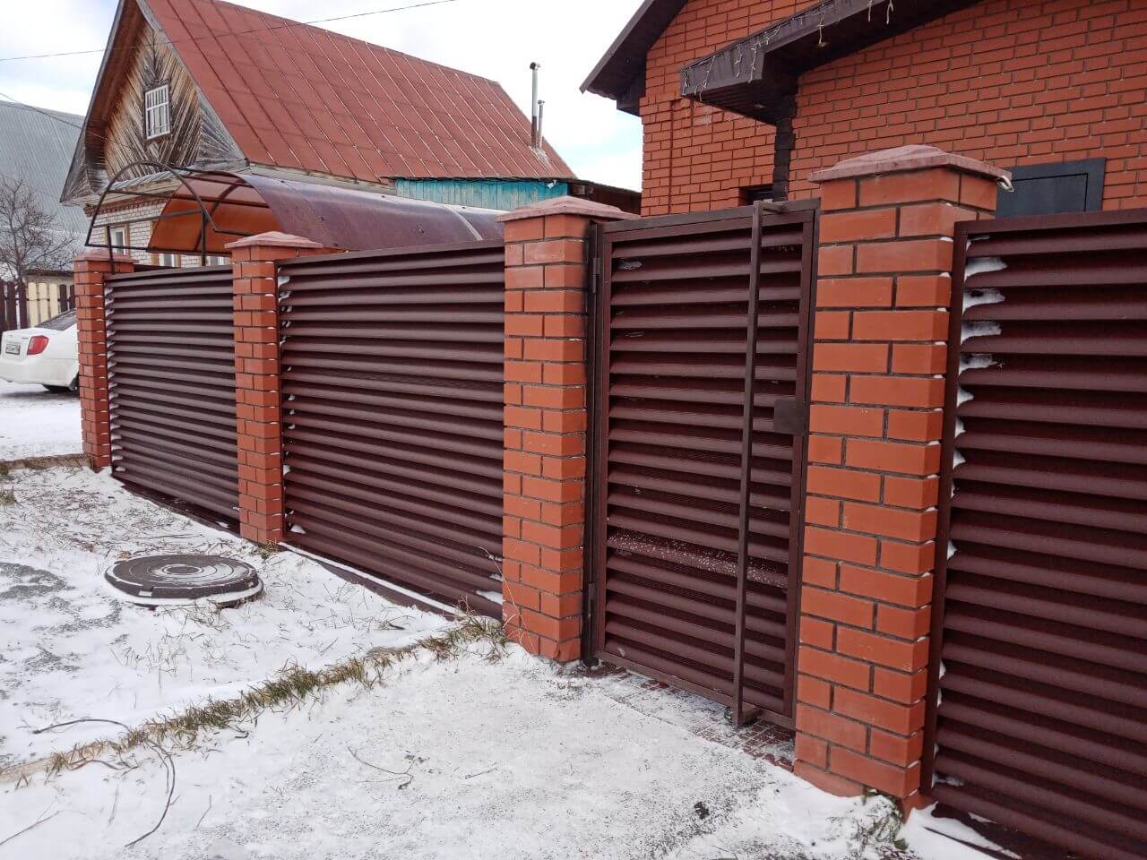 Забор из ламелей еврожалюзи 12м RAL8017/8017 Шоколад двусторонний МАТТЕ фото 2 в Кургане