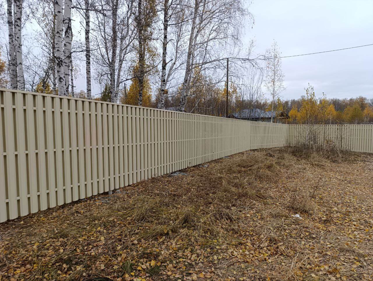 Забор из евроштакетника 140м RAL1015/1015 Слоновая Кость двусторонний фото 1 в Кургане