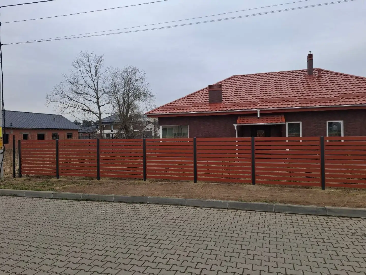 Забор-ранчо из металлопланкена 18м RAL8004 Терракотовый фото 3 в Кургане
